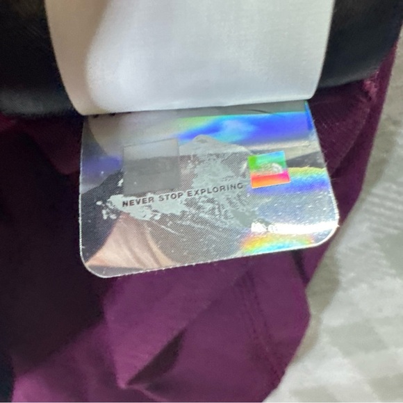 The North Face Mens SMALL Elevation 1/4 Zip Maroon Lightweight LS Pullover Shirt - Picture 8 of 8